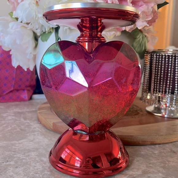 Bath & Body Works Other - BATH & BODY WORKS glitter heart water globe candle holder